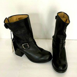 Frye Veronica Short Leather Motorcycle Mot…